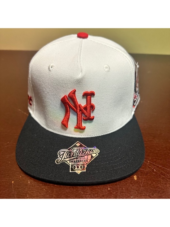 Other - TWNTY-TWO White, Red New York City PRIDE SNAPBACK HAT